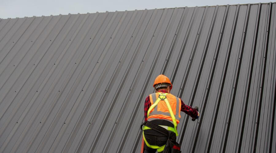 Professional gutter cleaning in Crooked Creek, AK